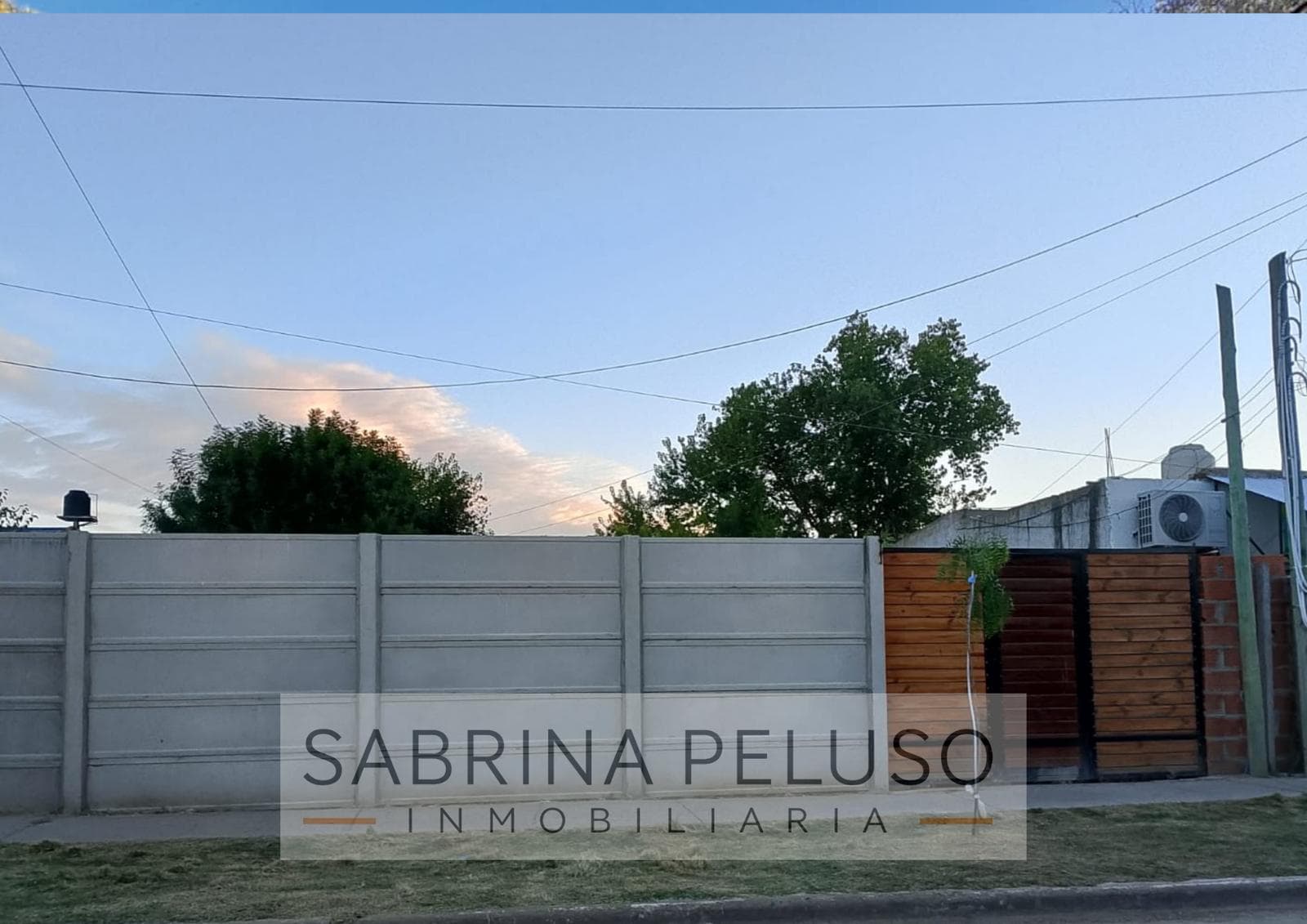 House in MORENO