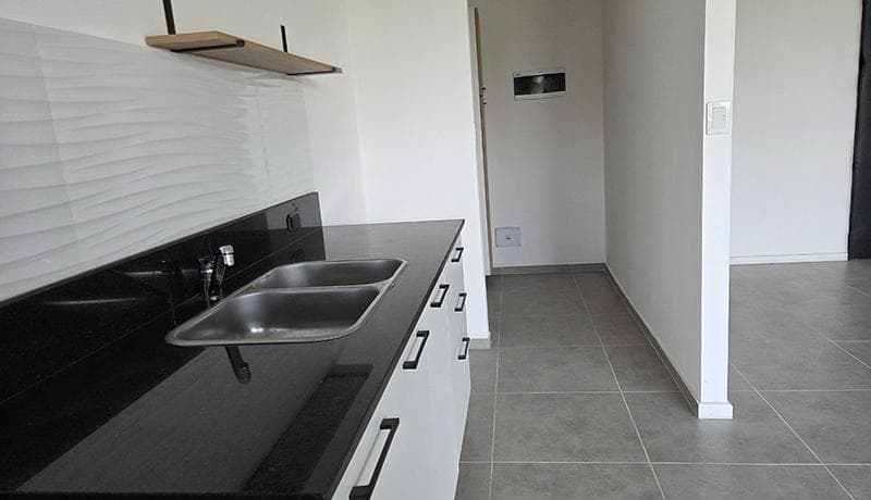 For Sale with Rent: 3-room apartment with balcony and 2 parking spaces in Pilar La Lonja