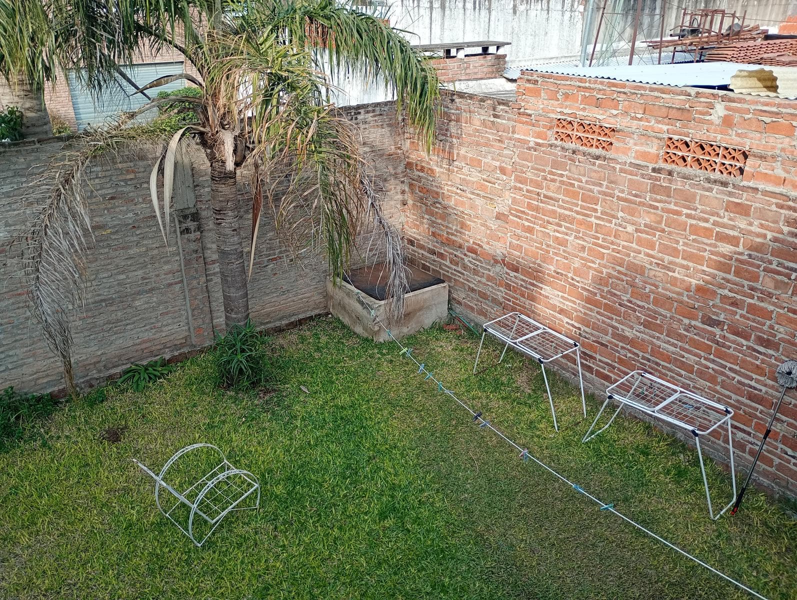 FOR SALE - 3-bedroom house with garage and yard. Fisherton, Rosario.
