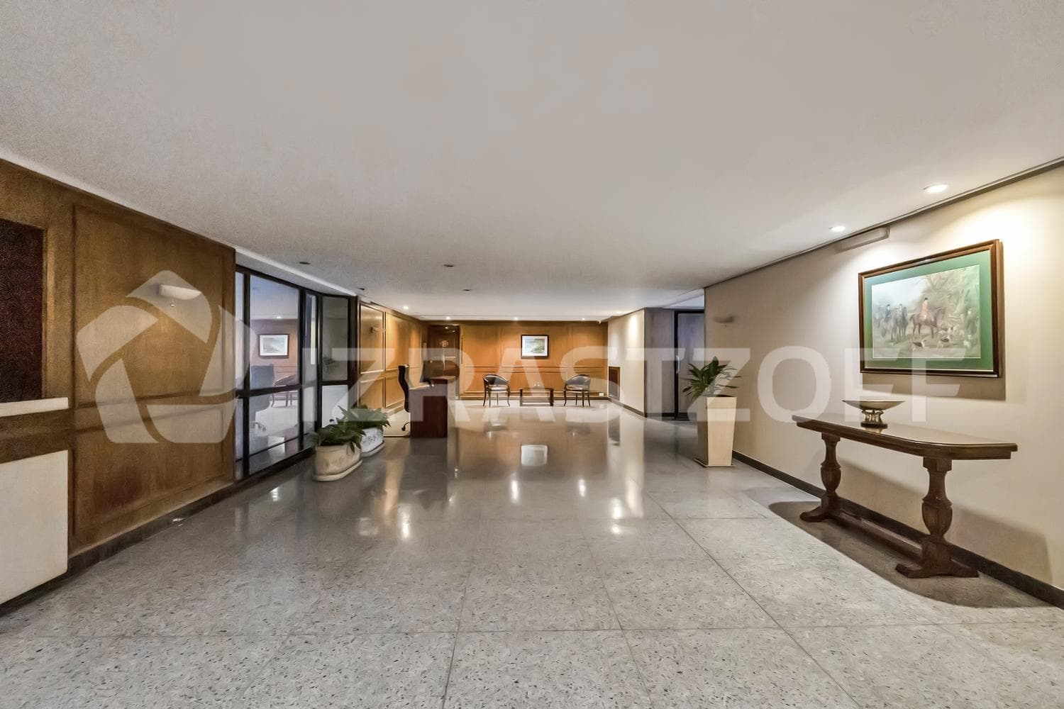 5-room apartment for sale in Belgrano with a garage and storage unit