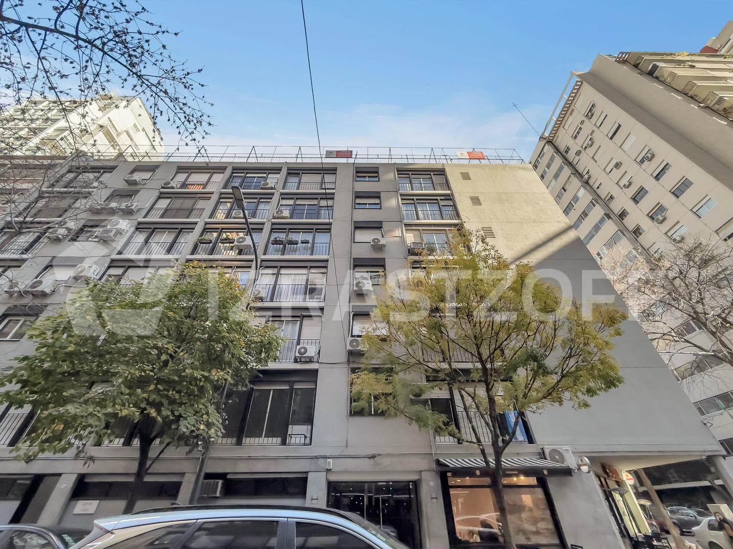 5-room apartment for sale in Belgrano with a garage and storage unit