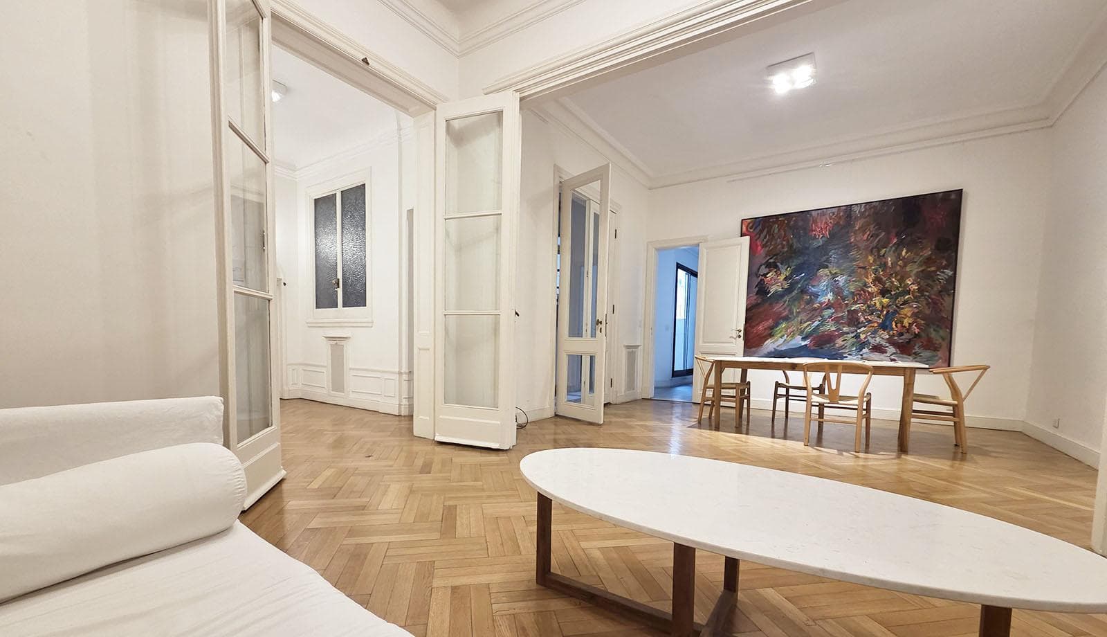 Amazing 4-Bedroom Apartment for Sale Retiro District
