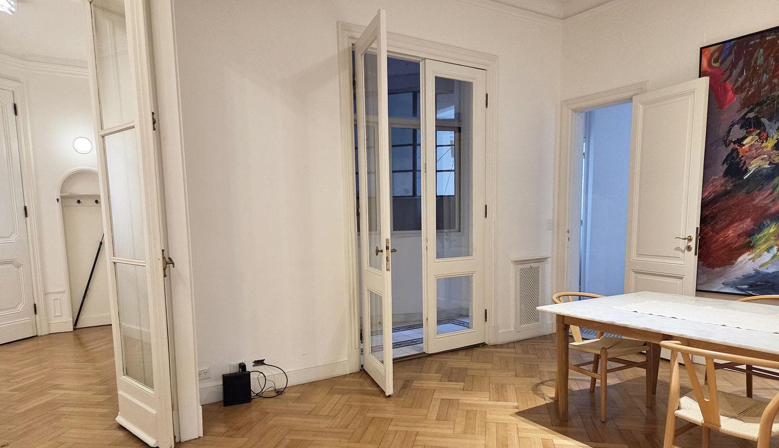 Amazing 4-Bedroom Apartment for Sale Retiro District