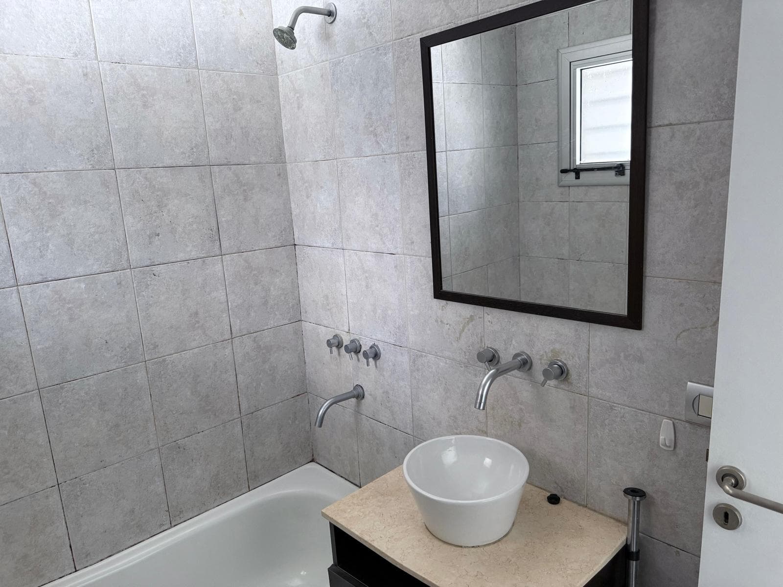 Excellent One-Bedroom Apartment in Palermo Hollywood - Qualifies for a Mortgage - With Rent