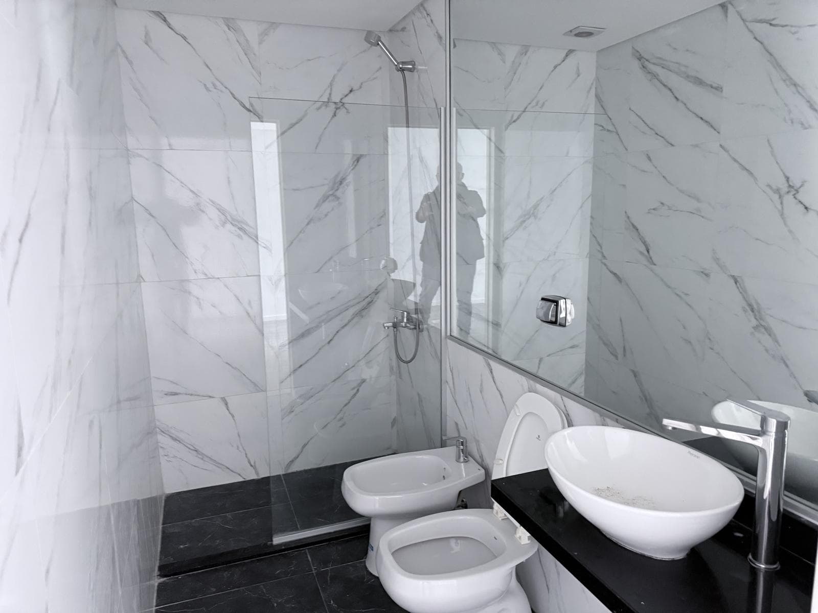 Brand-New Studio Apartment in Monserrat