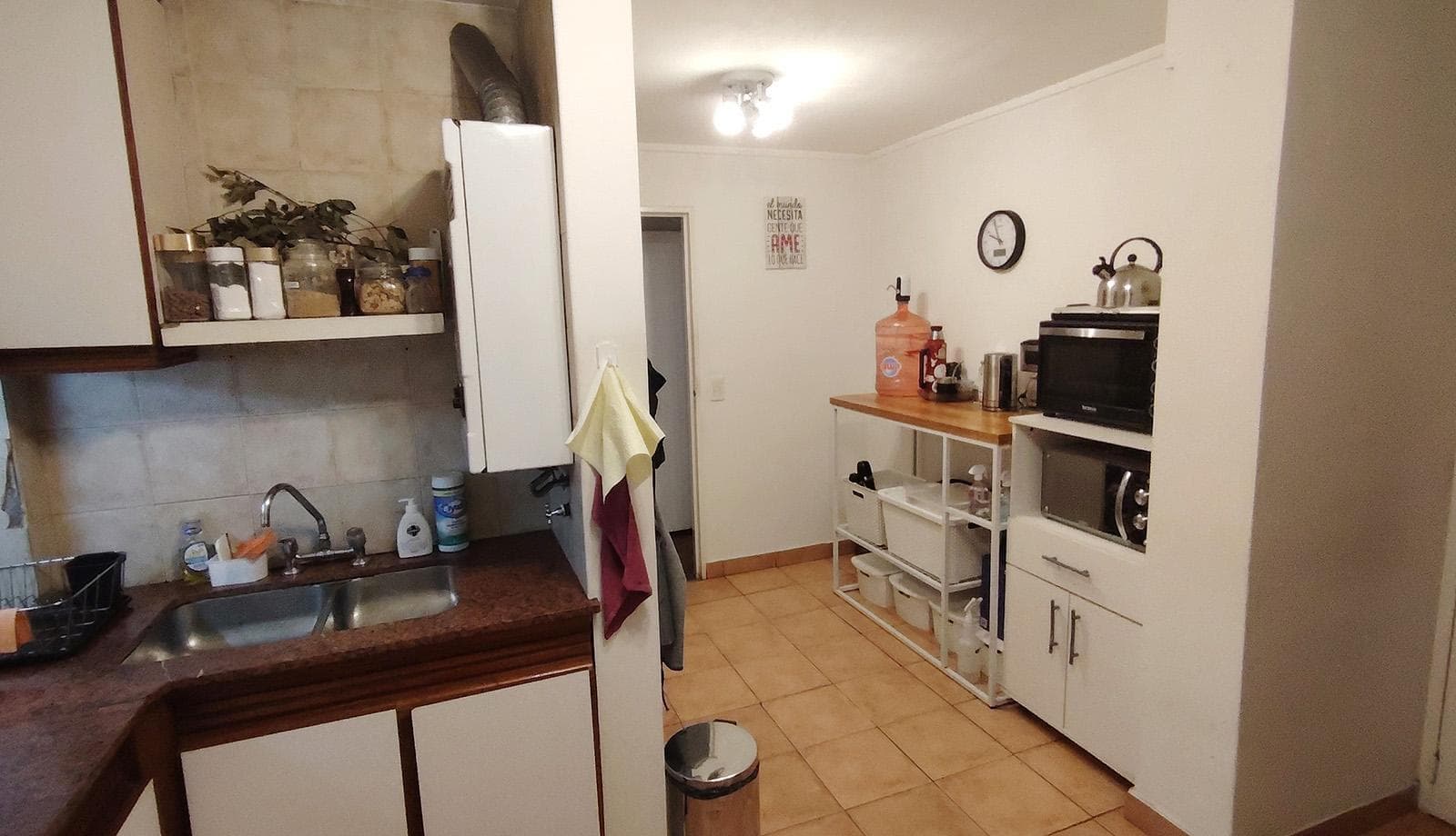4-Bedroom Apartment for Sale with Balcony and Outbuilding in Barrio Norte