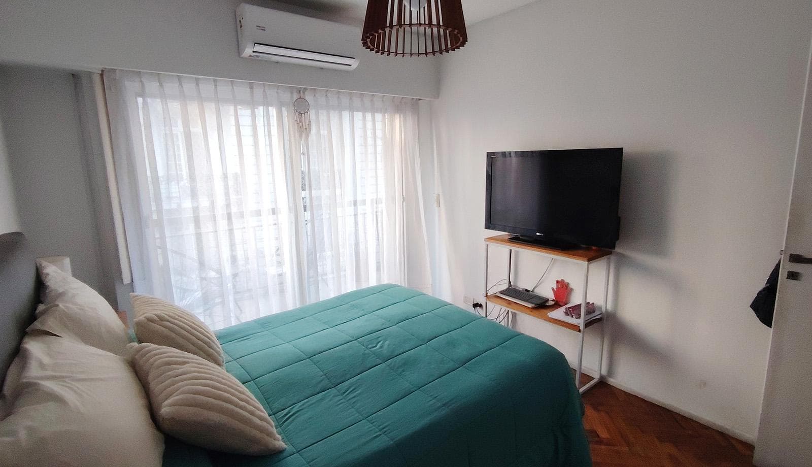 4-Bedroom Apartment for Sale with Balcony and Outbuilding in Barrio Norte