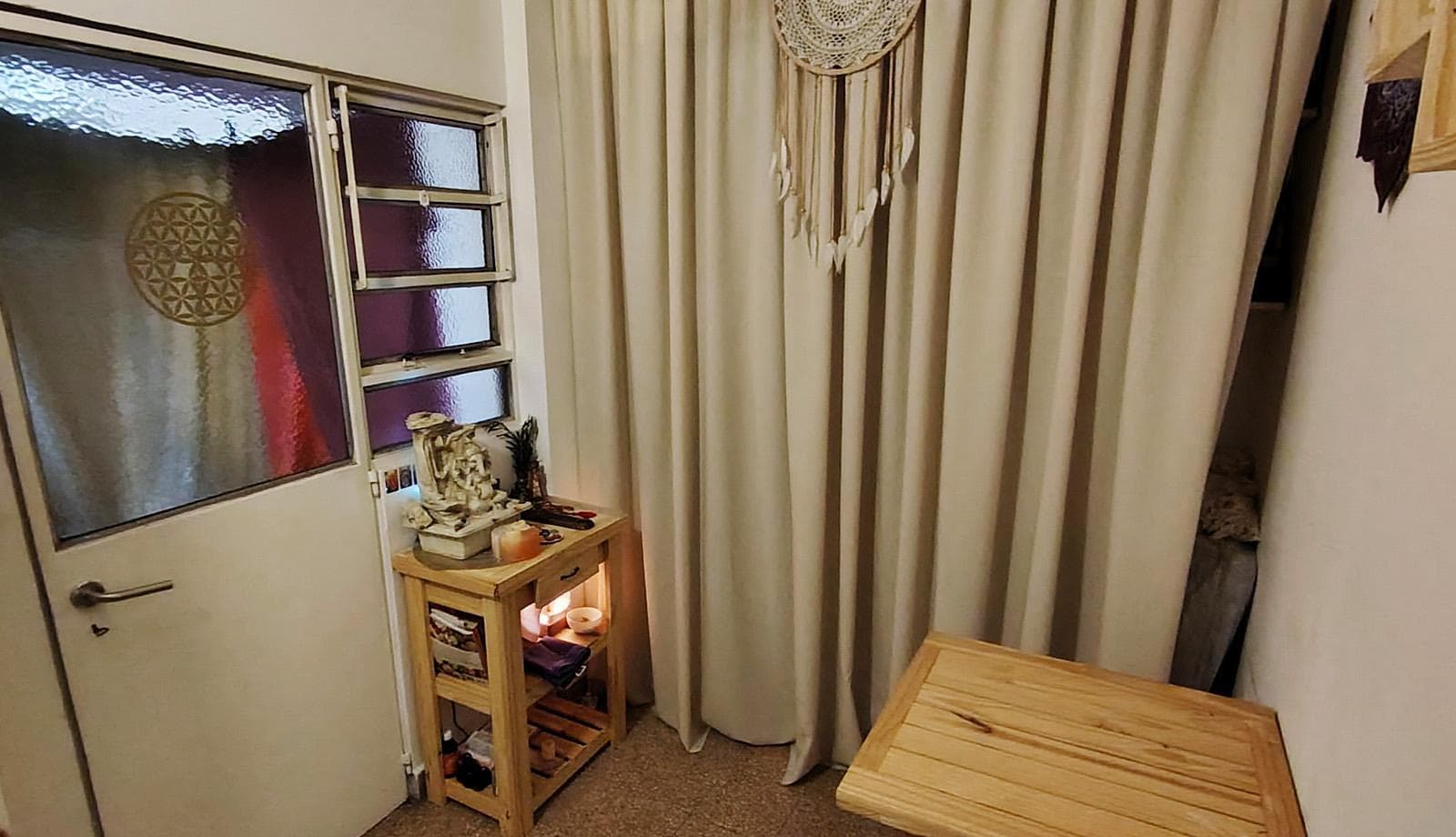 4-Bedroom Apartment for Sale with Balcony and Outbuilding in Barrio Norte