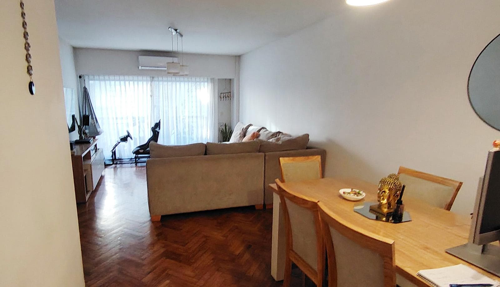 4-Bedroom Apartment for Sale with Balcony and Outbuilding in Barrio Norte
