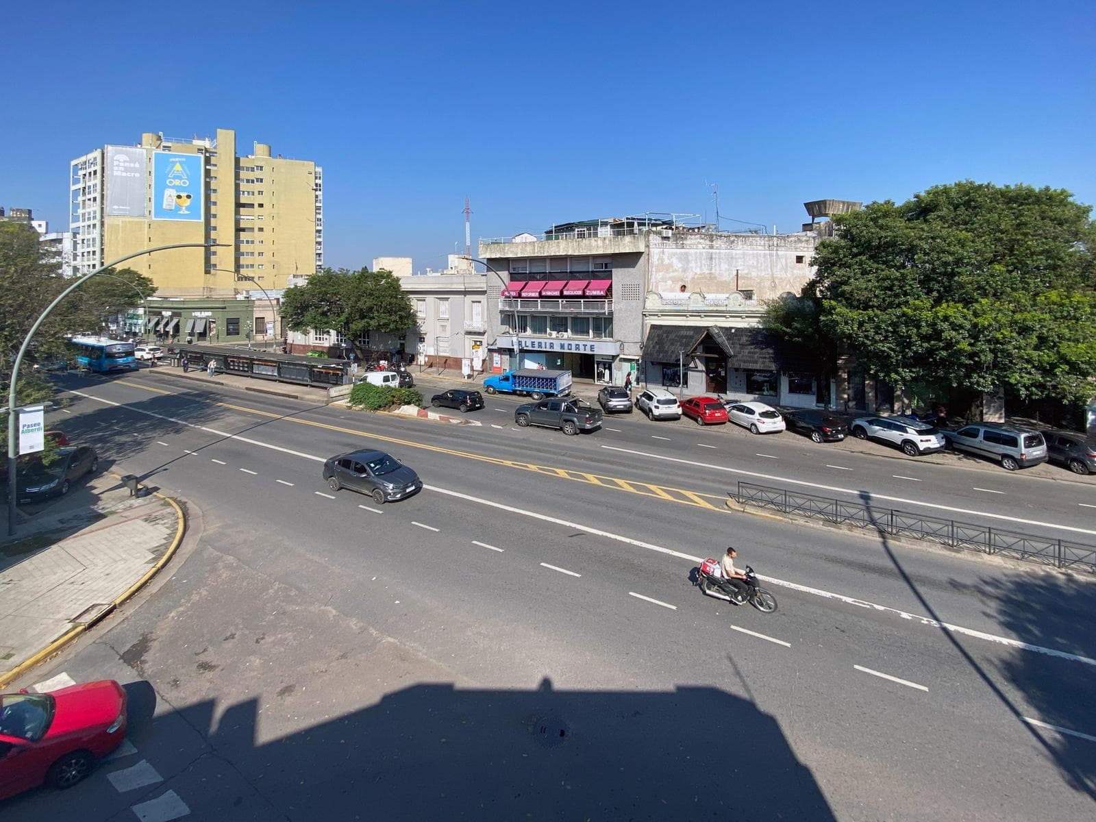 Commercial Space with Apartment for Sale - Alberdi, Rosario.