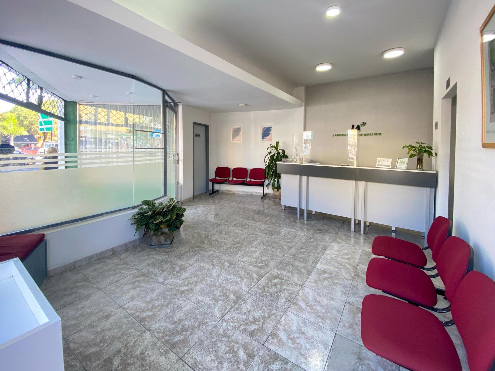 Commercial Space with Apartment for Sale - Alberdi, Rosario.