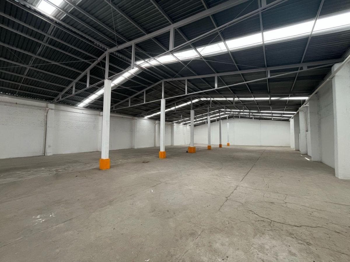 Commercial warehouse in Santa Cecilia, Acatitlán