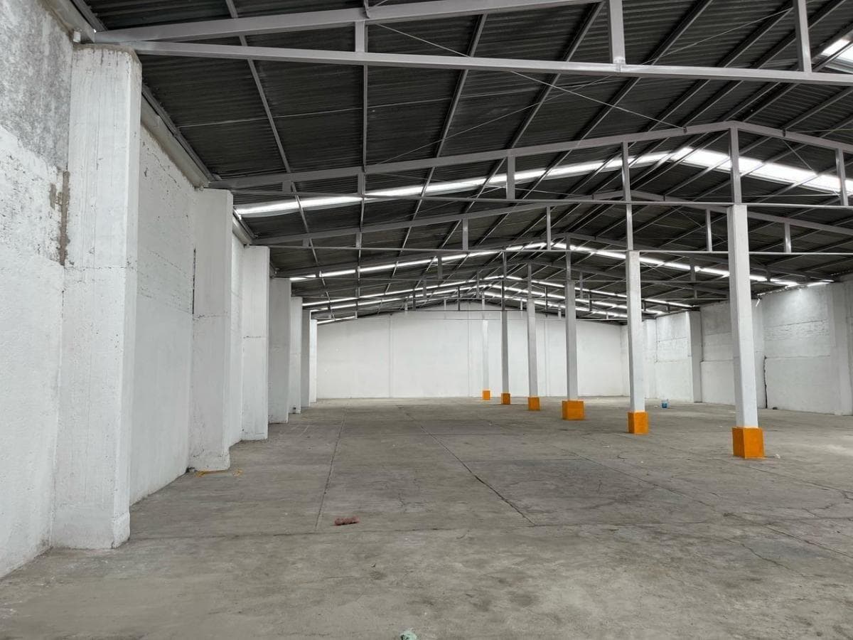 Commercial warehouse in Santa Cecilia, Acatitlán