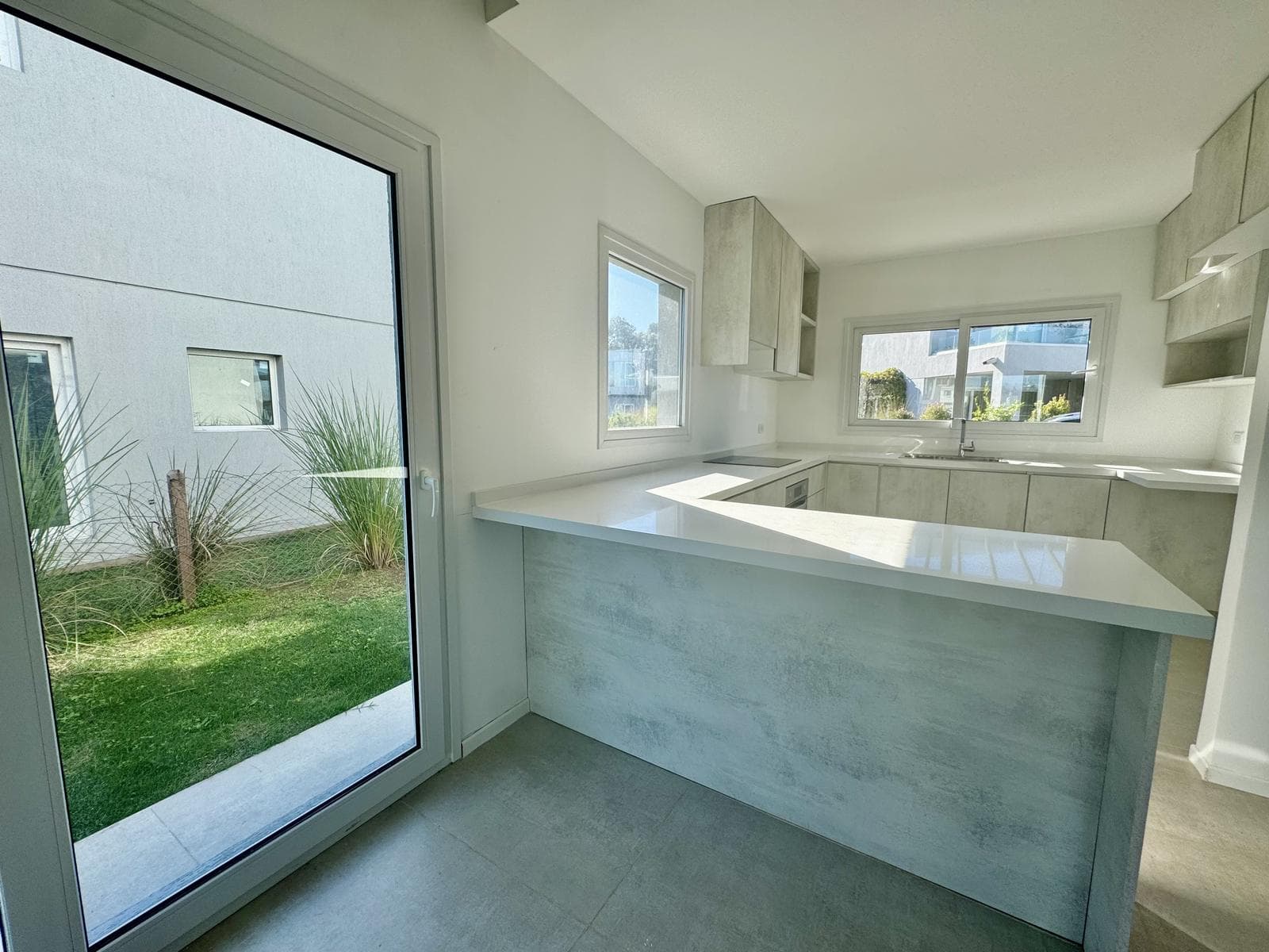 4-Room Apartment for Sale in Pilar