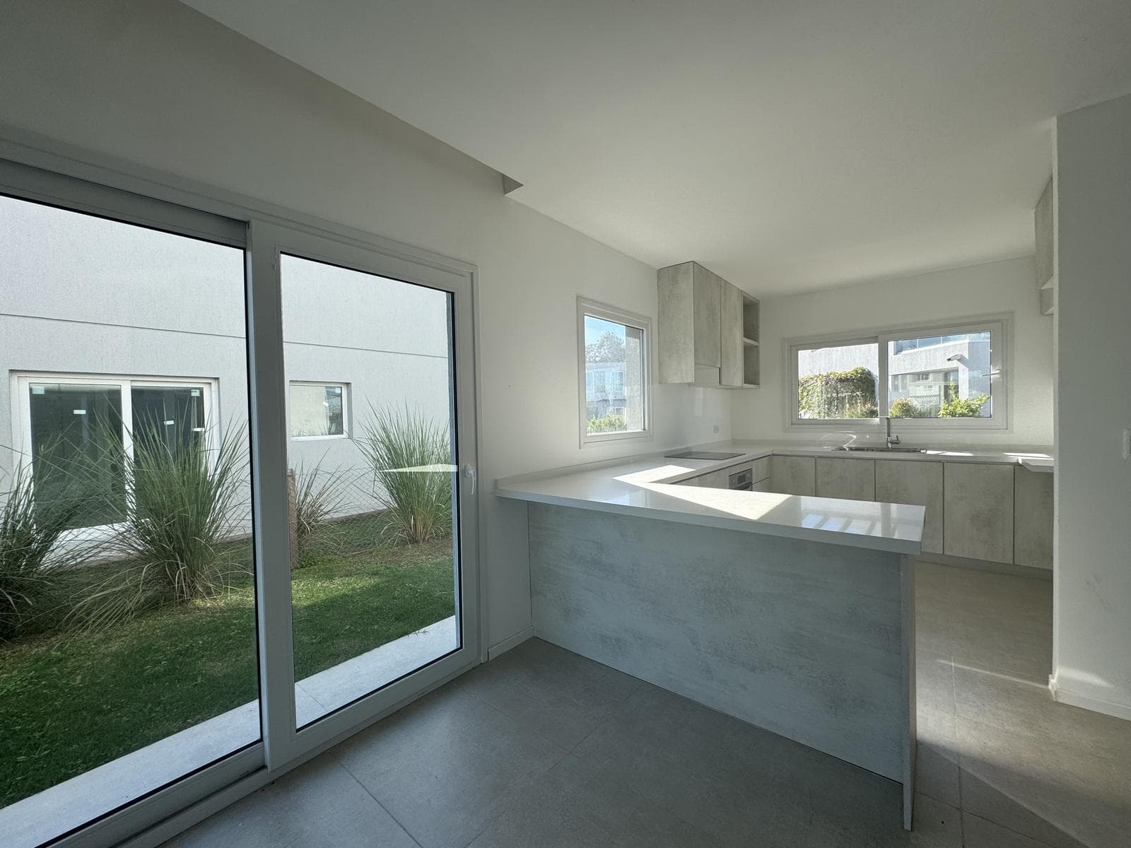 4-Room Apartment for Sale in Pilar