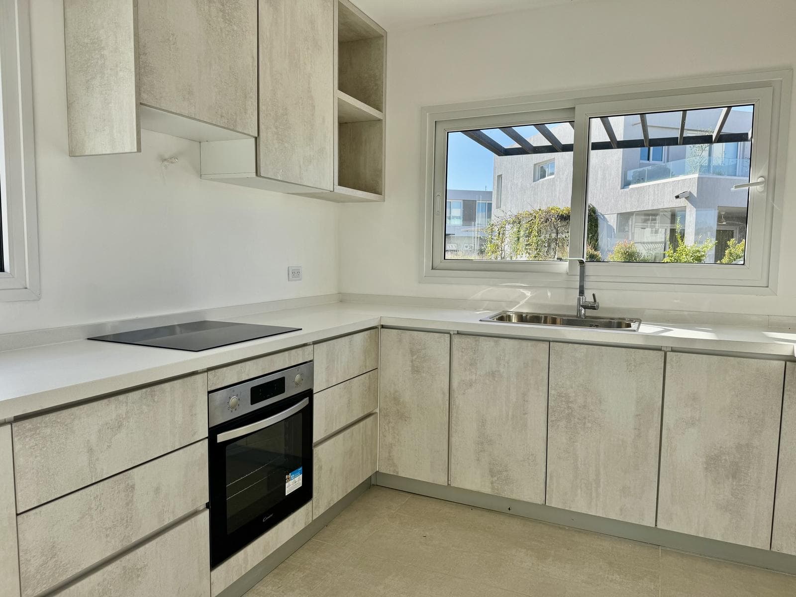 4-Room Apartment for Sale in Pilar