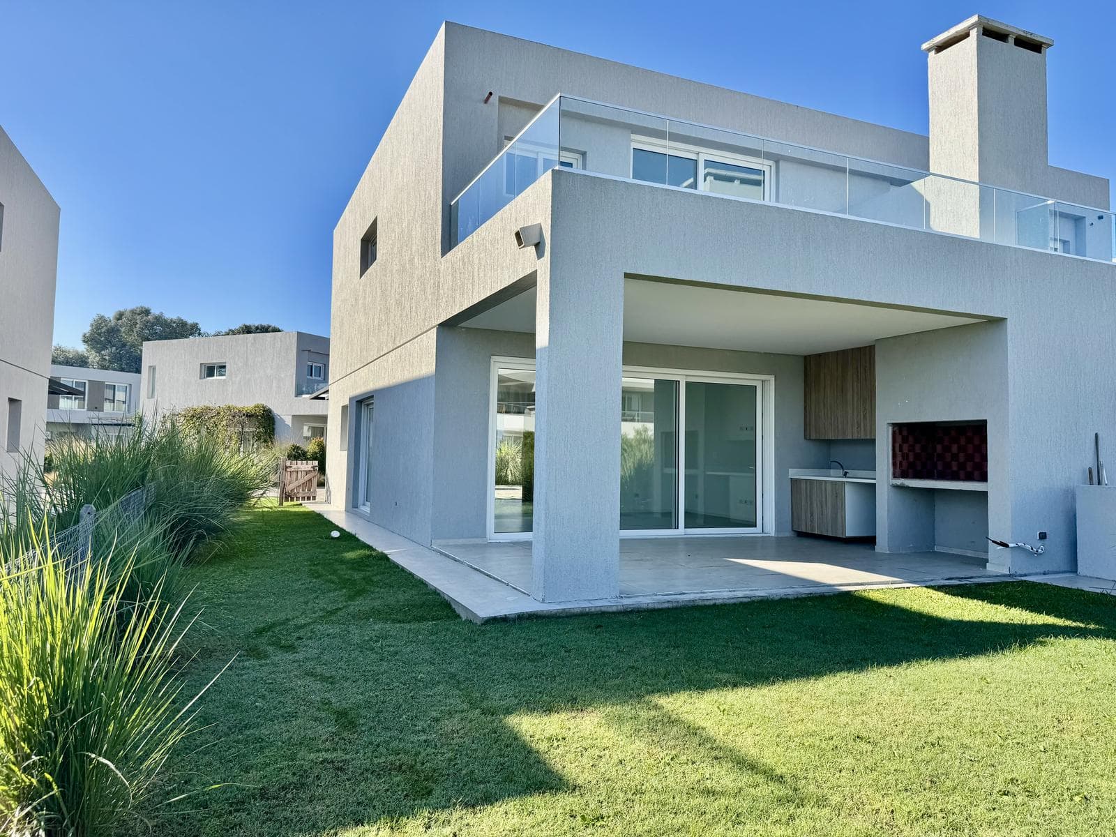 4-Room Apartment for Sale in Pilar