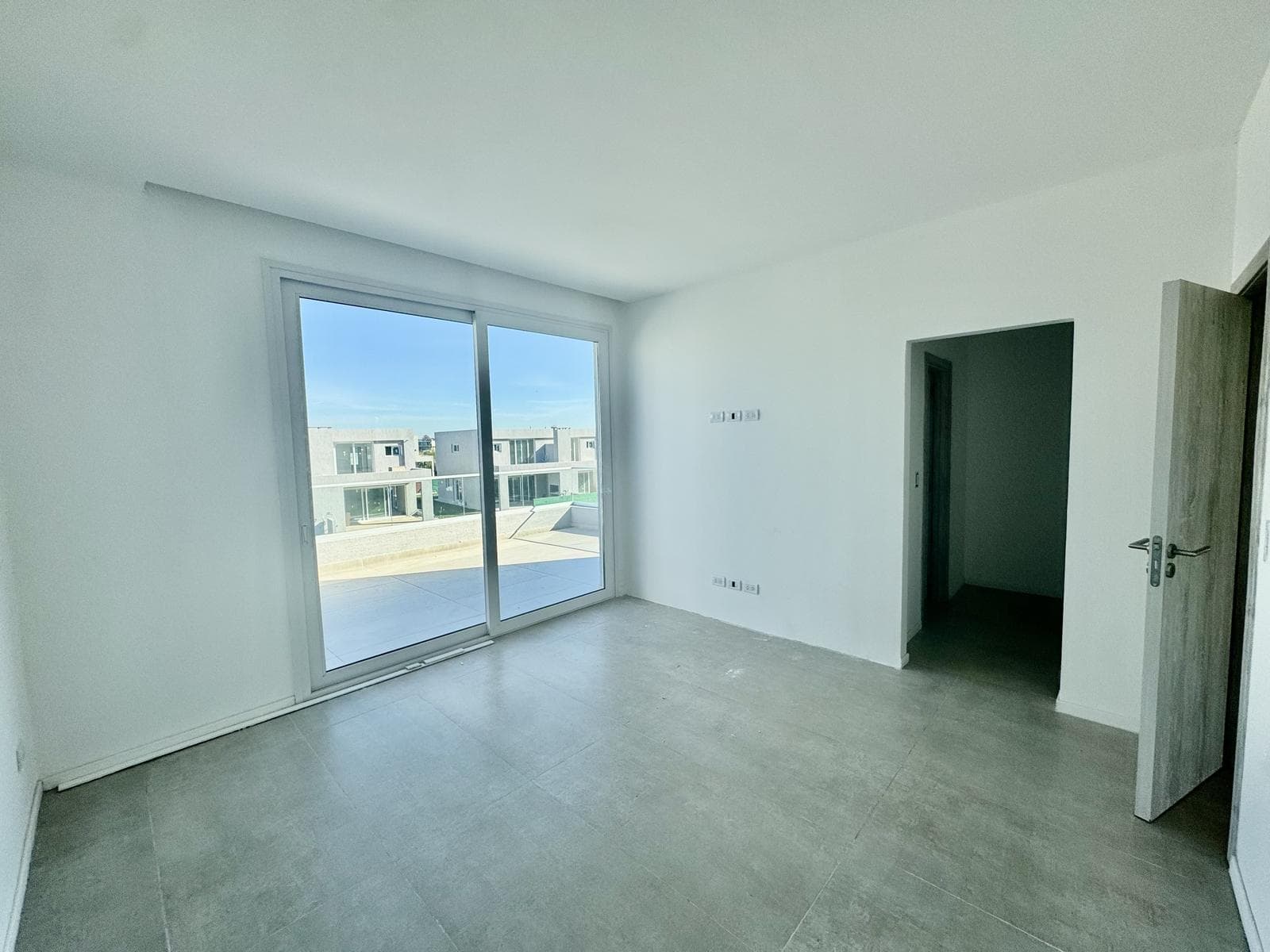4-Room Apartment for Sale in Pilar