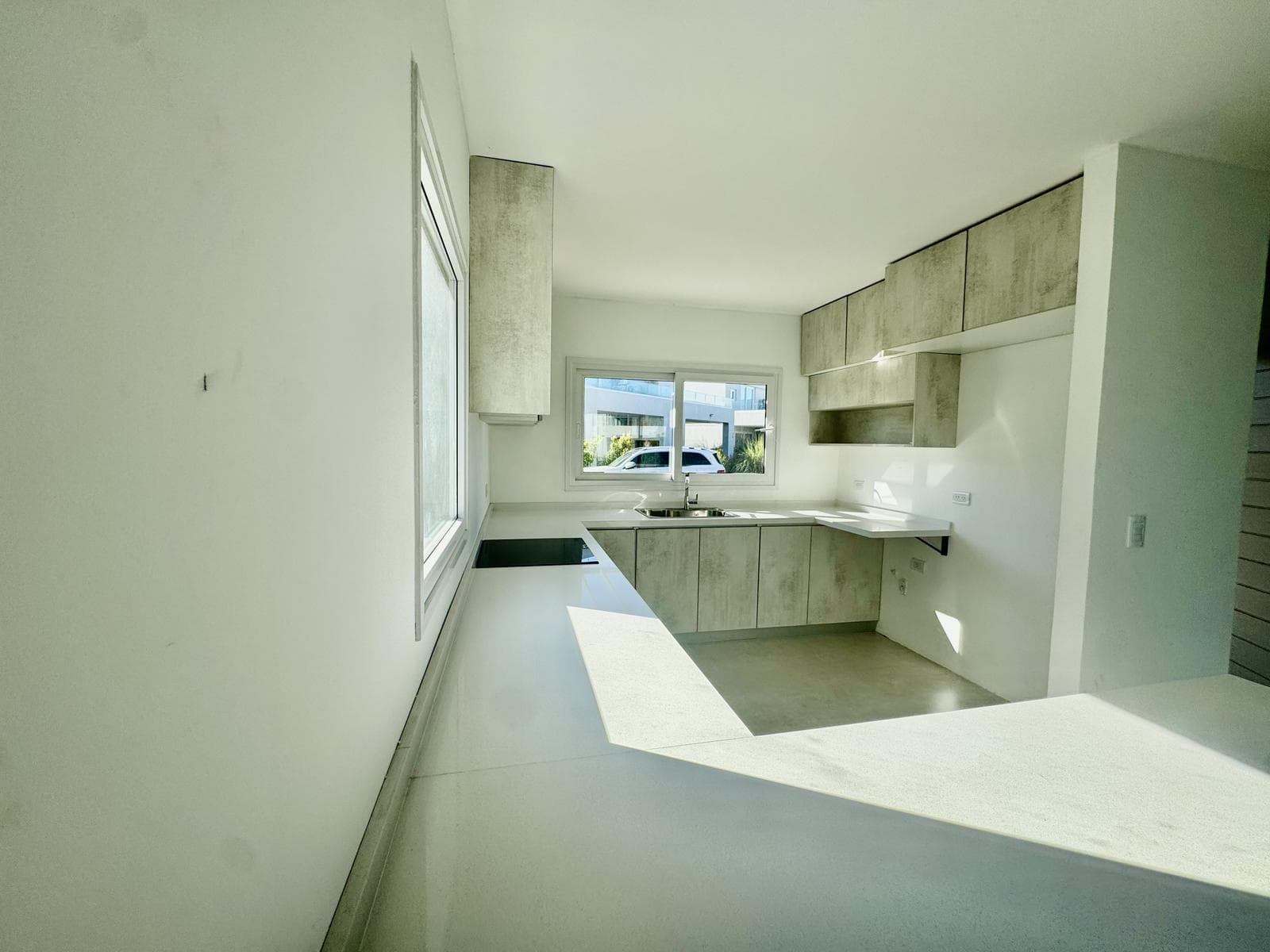 4-Room Apartment for Sale in Pilar