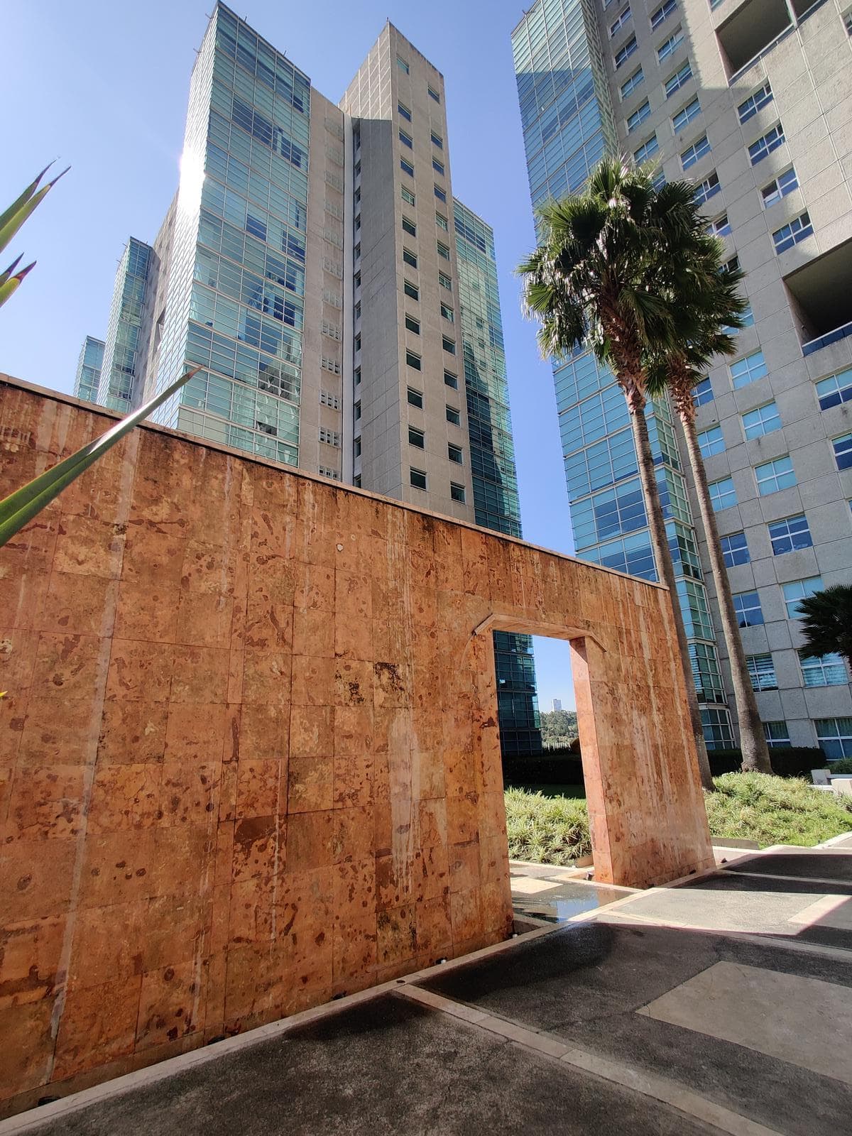 PENTHOUSE FOR SALE AT MIRAGE LA LOMA RESIDENCE