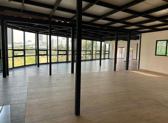 Office for rent on Periferico Sur