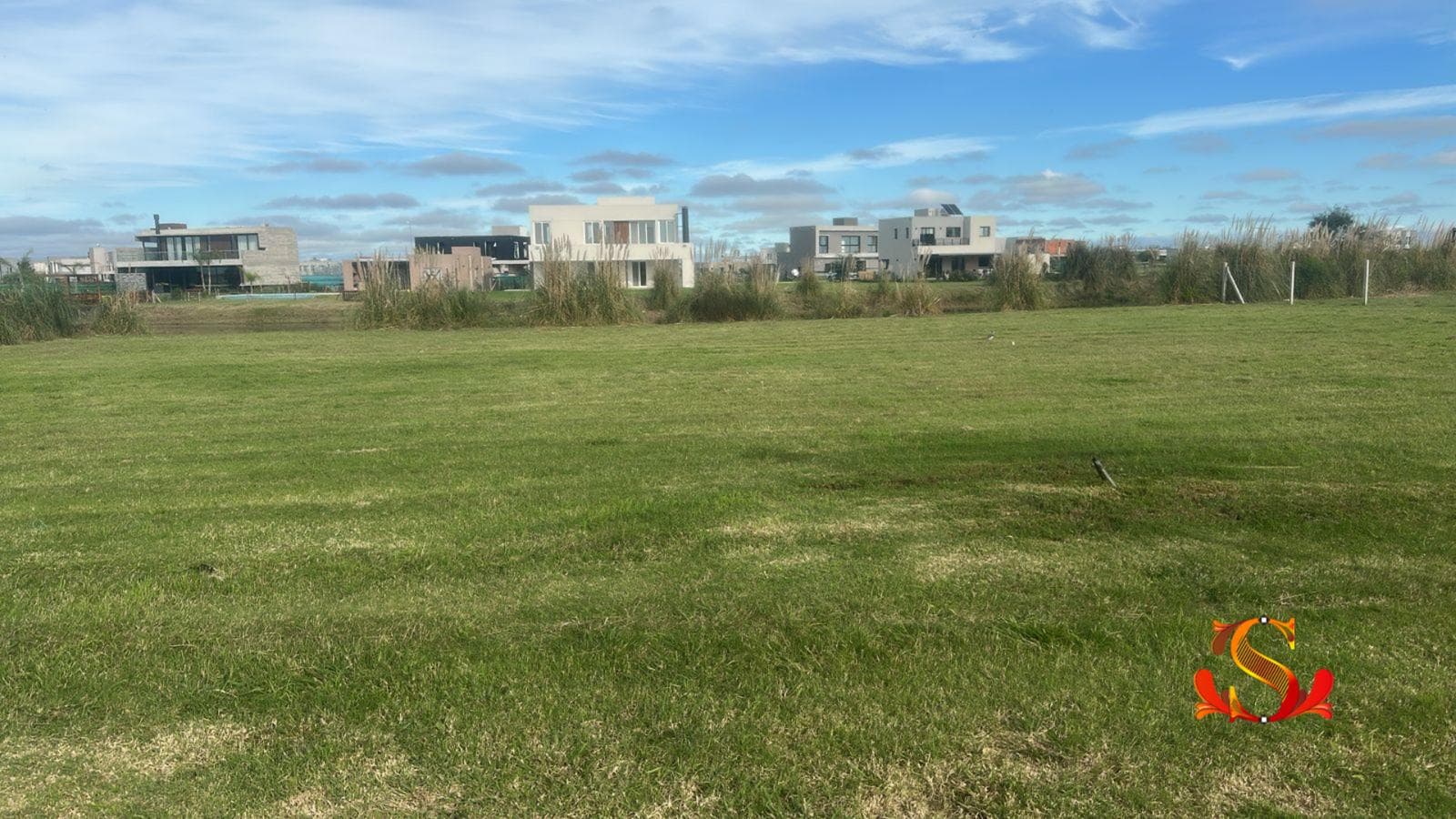 Lot for sale, GREAT OPPORTUNITY, Santa Clara gated community. 763 m2 lot