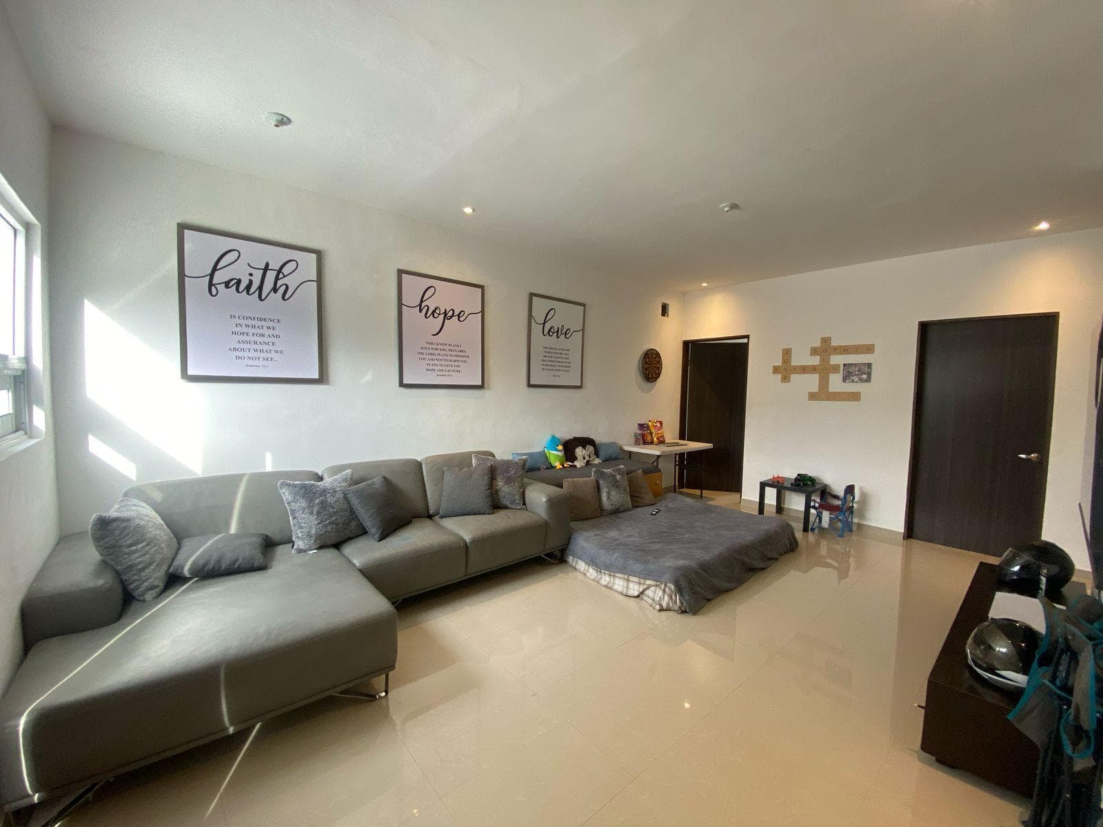 HOUSE FOR SALE IN CUMBRES PREMIER