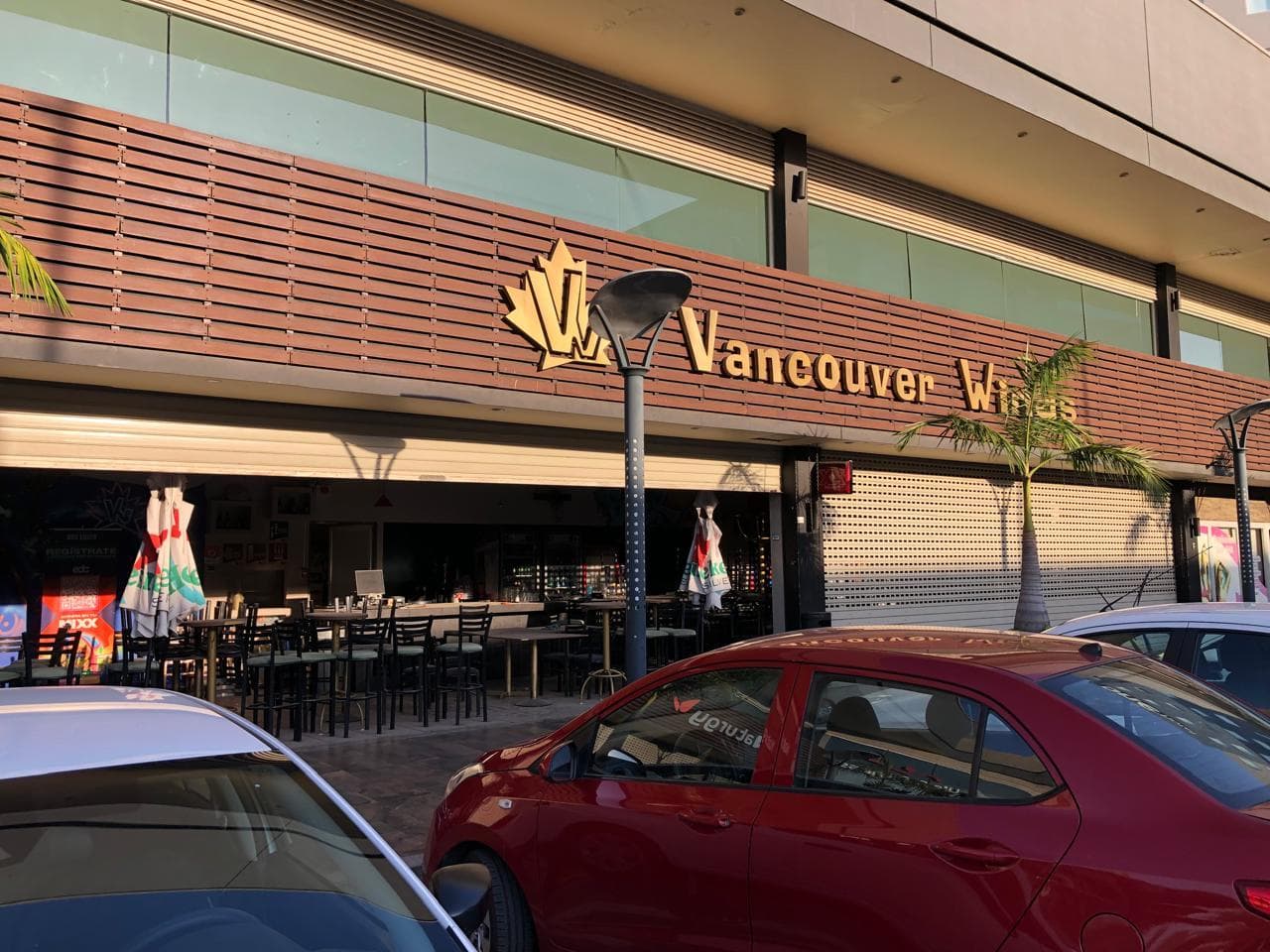 Local en Plaza Forum Center