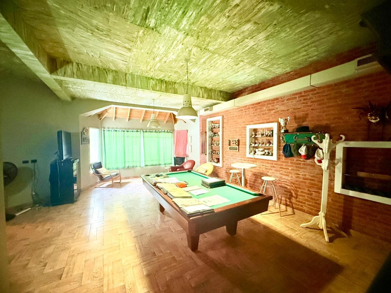 CANNING: House for Sale in North Saint Thomas, 6 Rooms