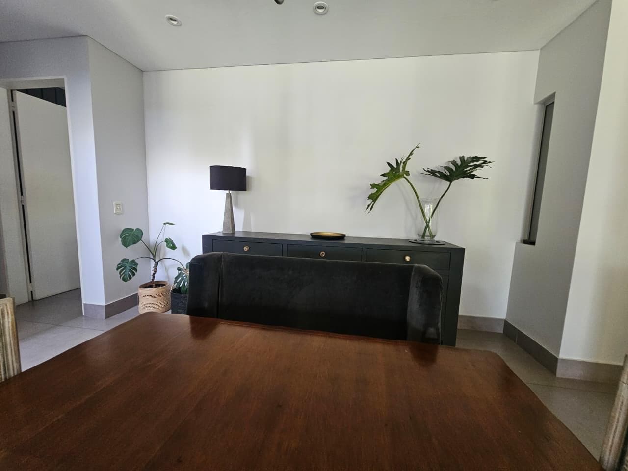 House for annual rent in Santa Bárbara, 4 bedrooms with 2 playrooms, renovated