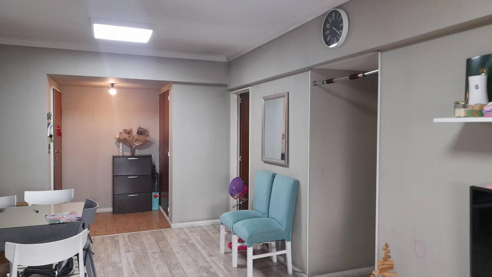3-room apartment for sale with a balcony and garage in Flores