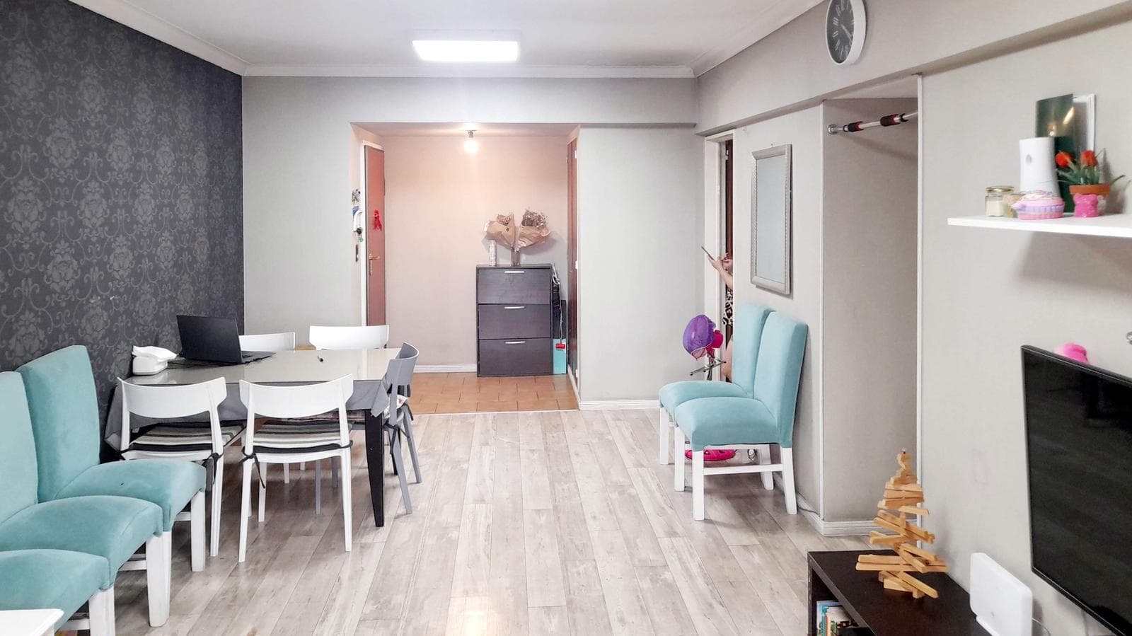 3-room apartment for sale with a balcony and garage in Flores