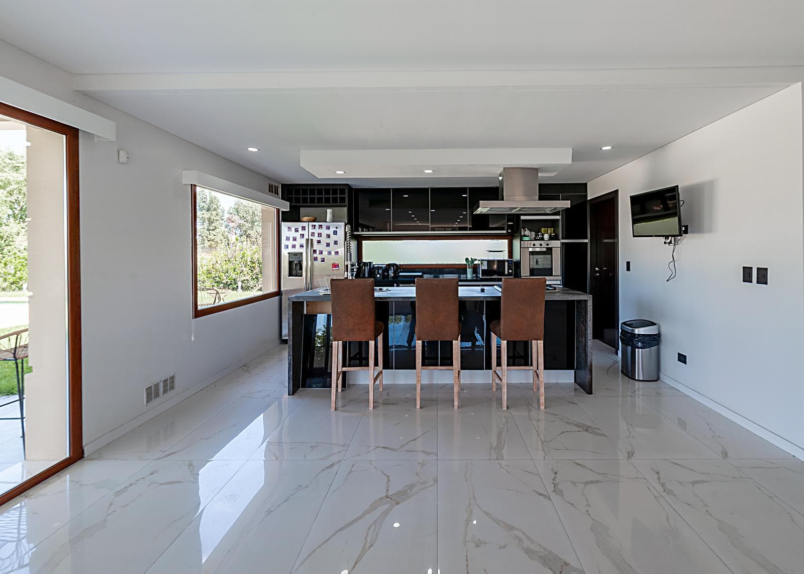 6-Room House for Sale in Fincas del Alba, Canning