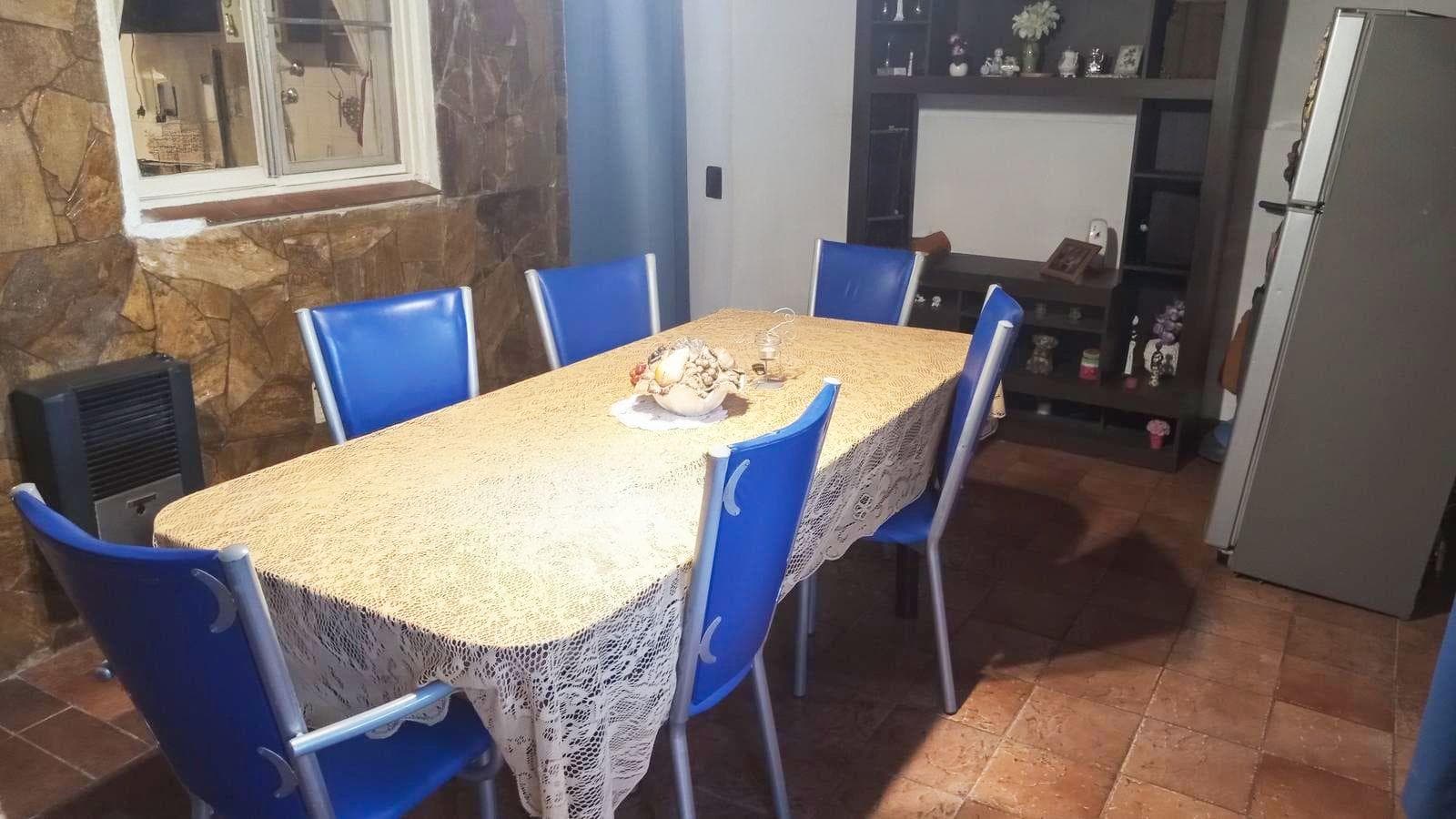 FOR SALE | TRADE - 2-bedroom house with a patio. Belgrano neighborhood, Rosario. - QUALIFIES FOR A MORTGAGE.