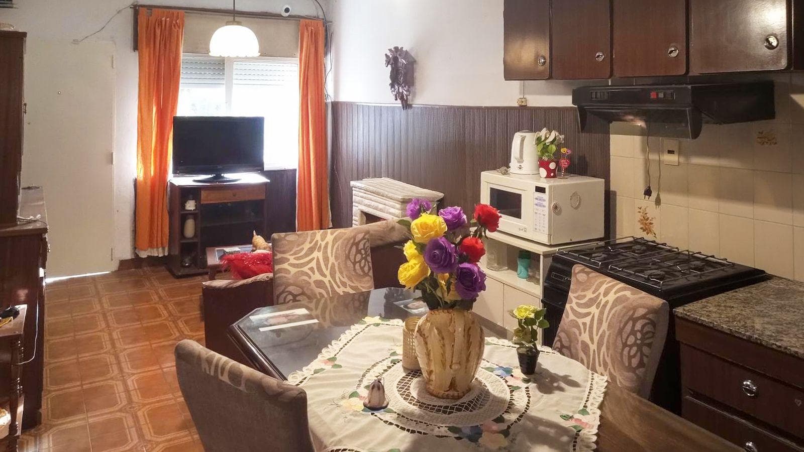 FOR SALE | TRADE - 2-bedroom house with a patio. Belgrano neighborhood, Rosario. - QUALIFIES FOR A MORTGAGE.