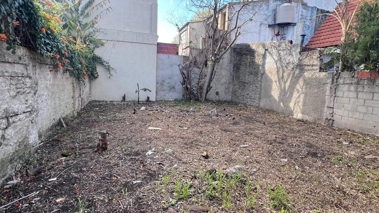 Lot for Sale in Banfield
