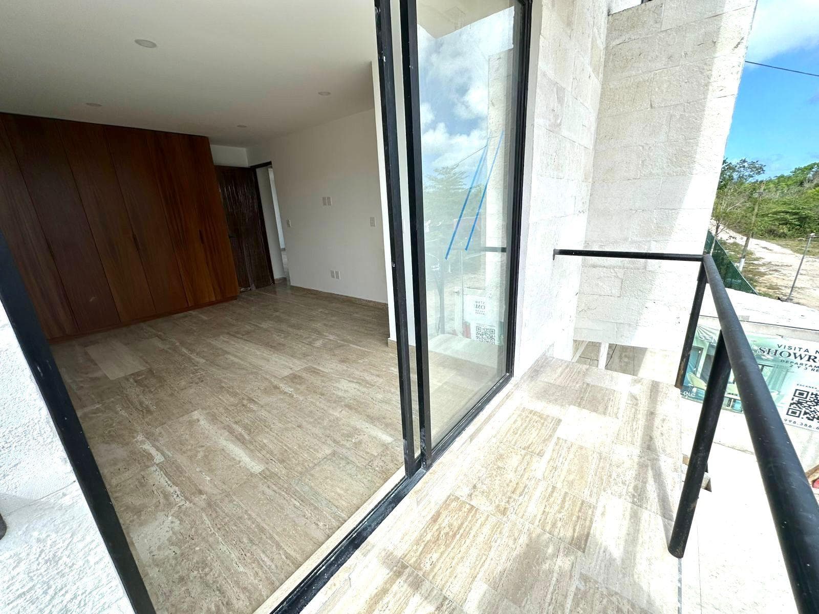 Apartment on QUERETARO STREET, 250 METERS FROM HUAYACAN AVENUE