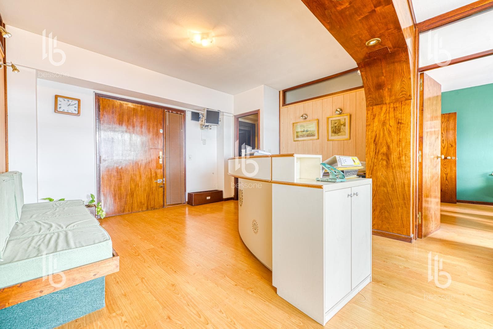 Office on Plaza Mitre Street, Multiple Units