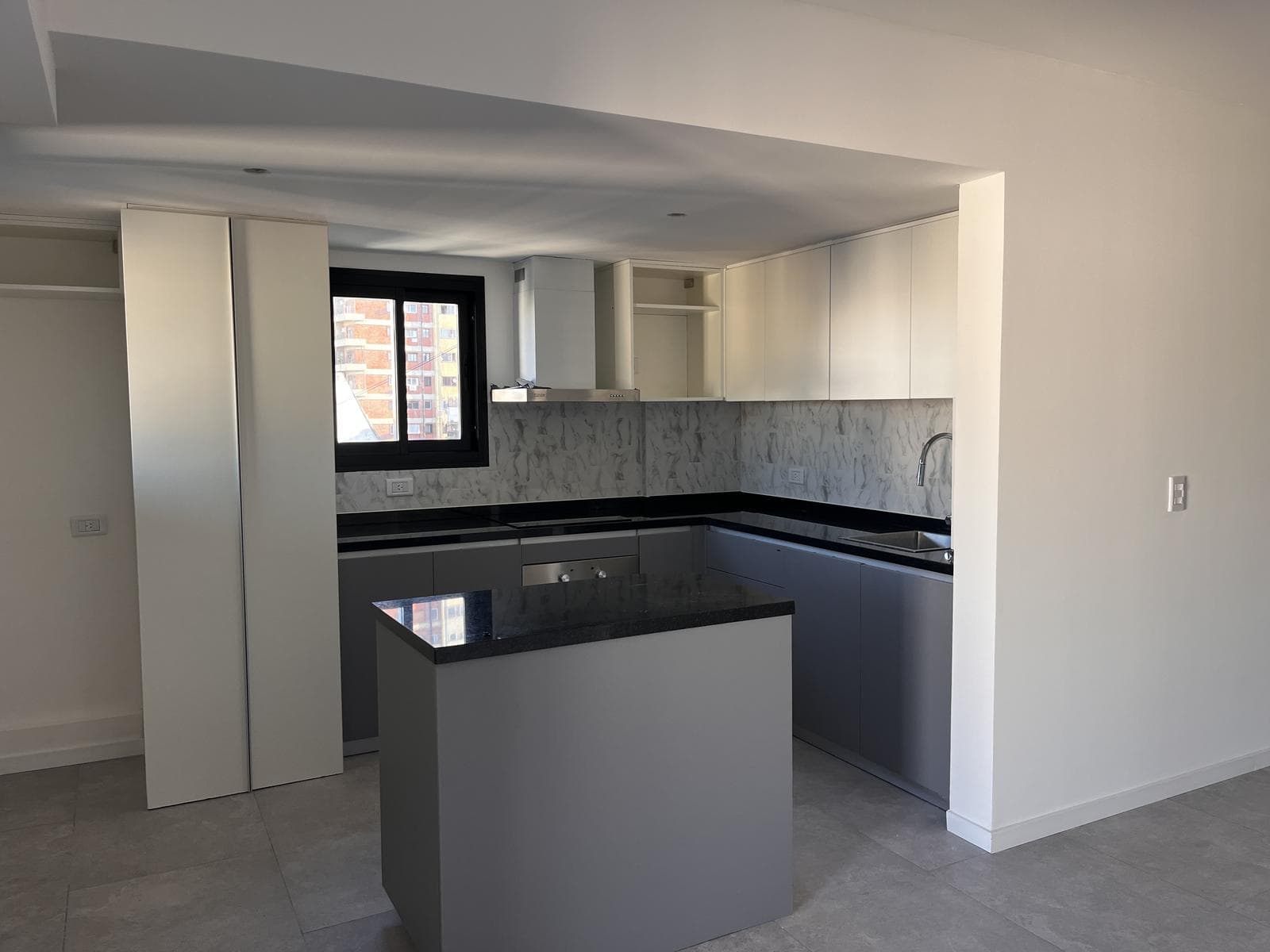 FOR SALE: 4-Room Apartment, 1,300 Laprida, Recoleta, with Balcony and Terrace - Brand-New