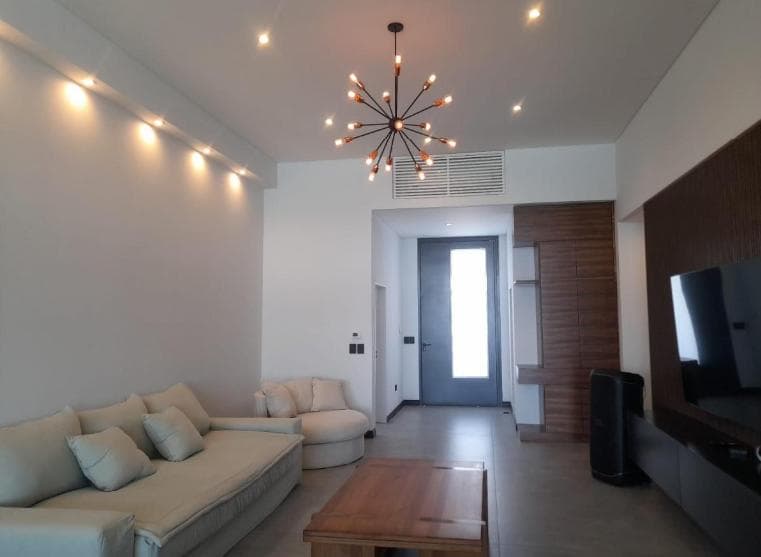 5-Room House for Sale in the Cruz del Sur Neighborhood of San Vicente