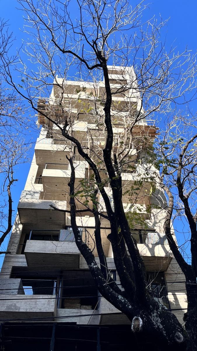 URBAN FOREST 2-ROOM APARTMENT ON THE GROUND FLOOR WITH GARDEN/PATIO