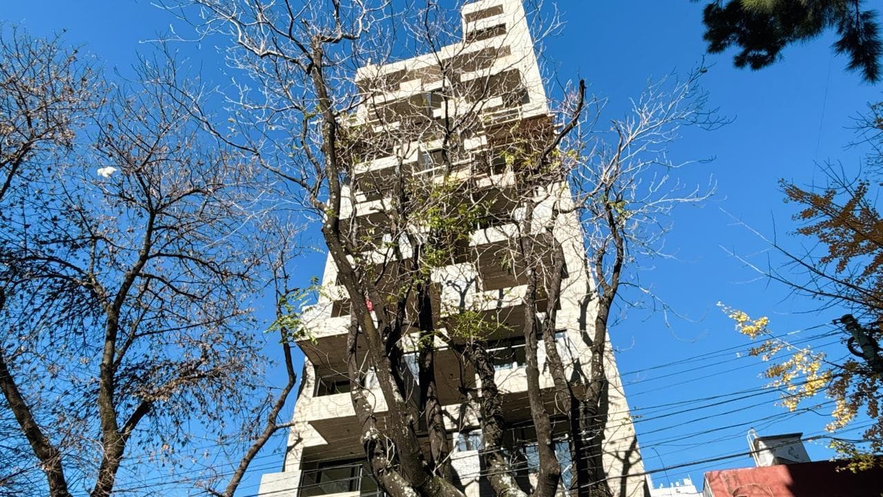 URBAN FOREST 2-ROOM APARTMENT ON THE GROUND FLOOR WITH GARDEN/PATIO