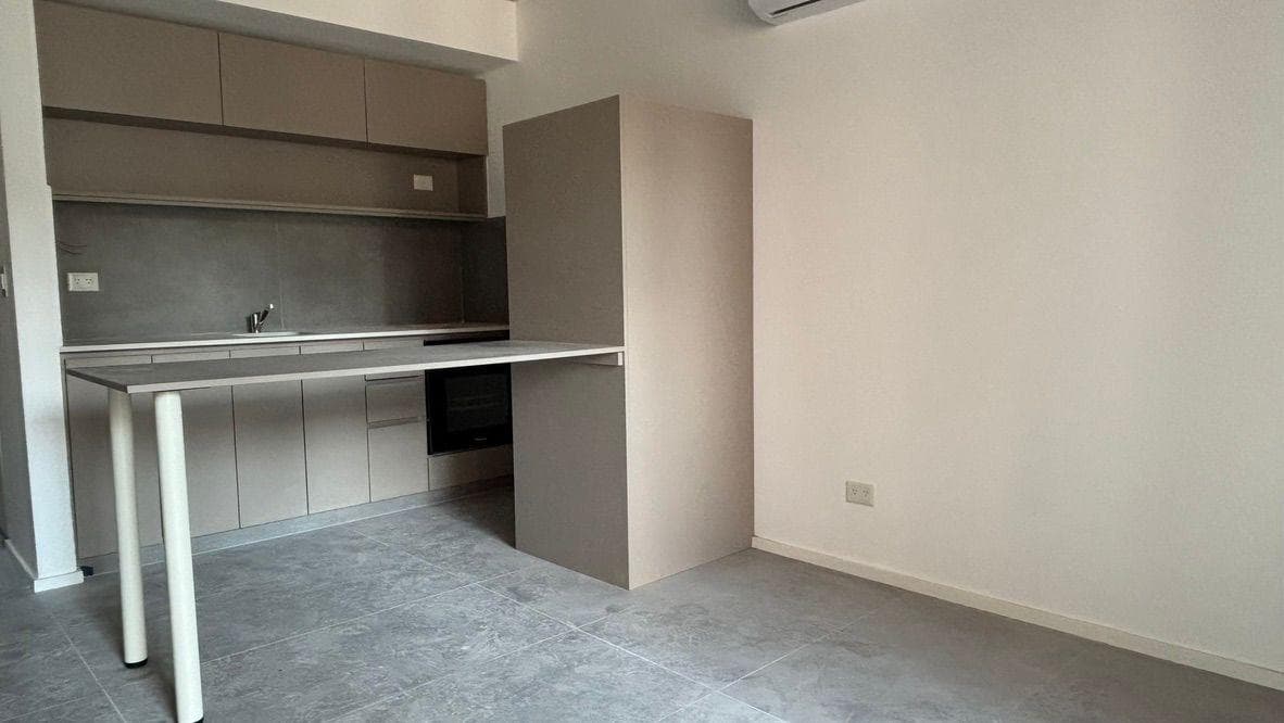 2-room apartment for sale with a balcony in Nuñez, brand-new