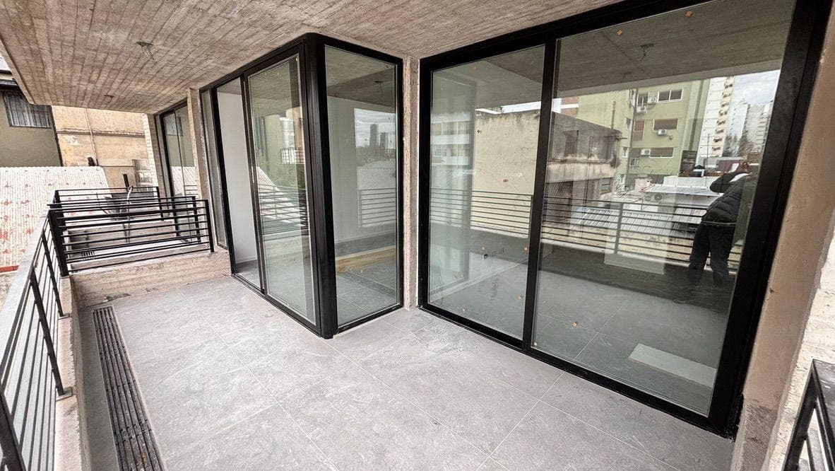 2-room apartment for sale with a balcony in Nuñez, brand-new