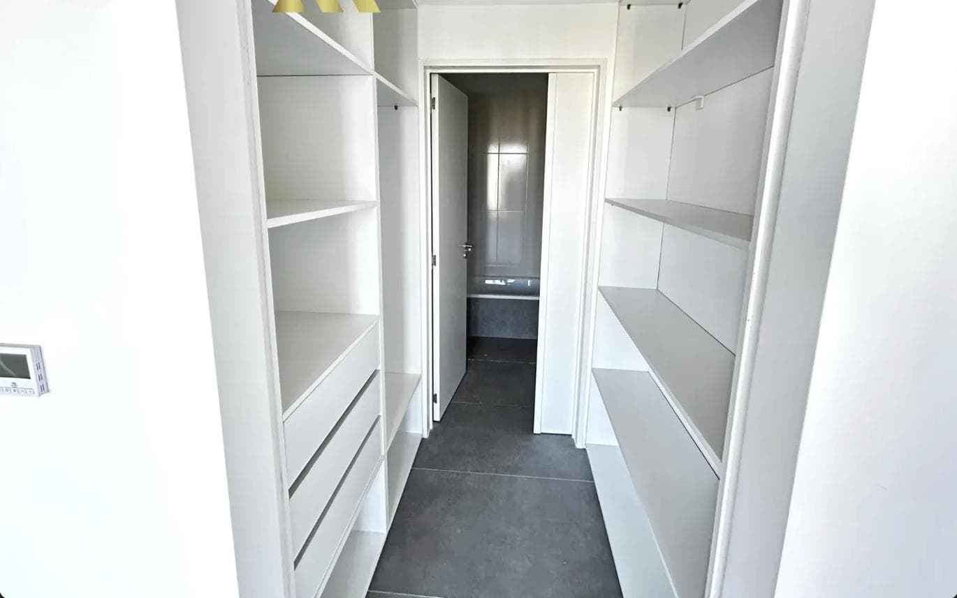 2-room apartment for sale with a balcony in Nuñez, brand-new