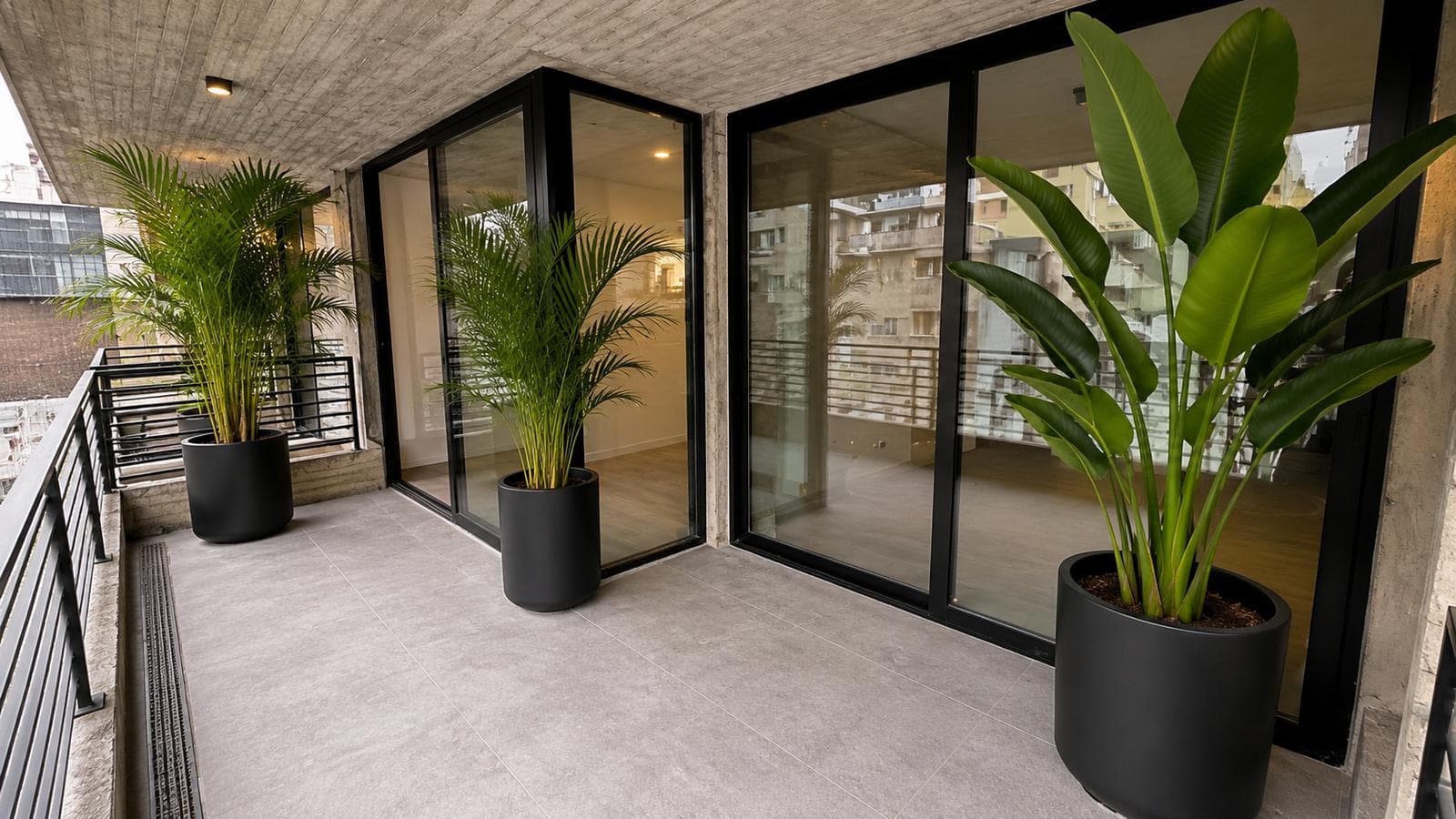 2-room apartment for sale with a balcony in Nuñez, brand-new