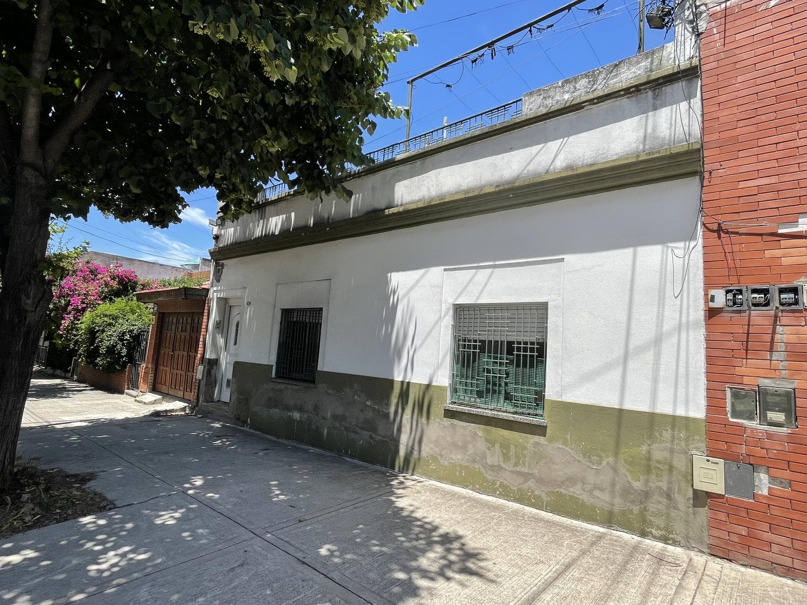 PH: 3-room apartment with a terrace and barbecue.