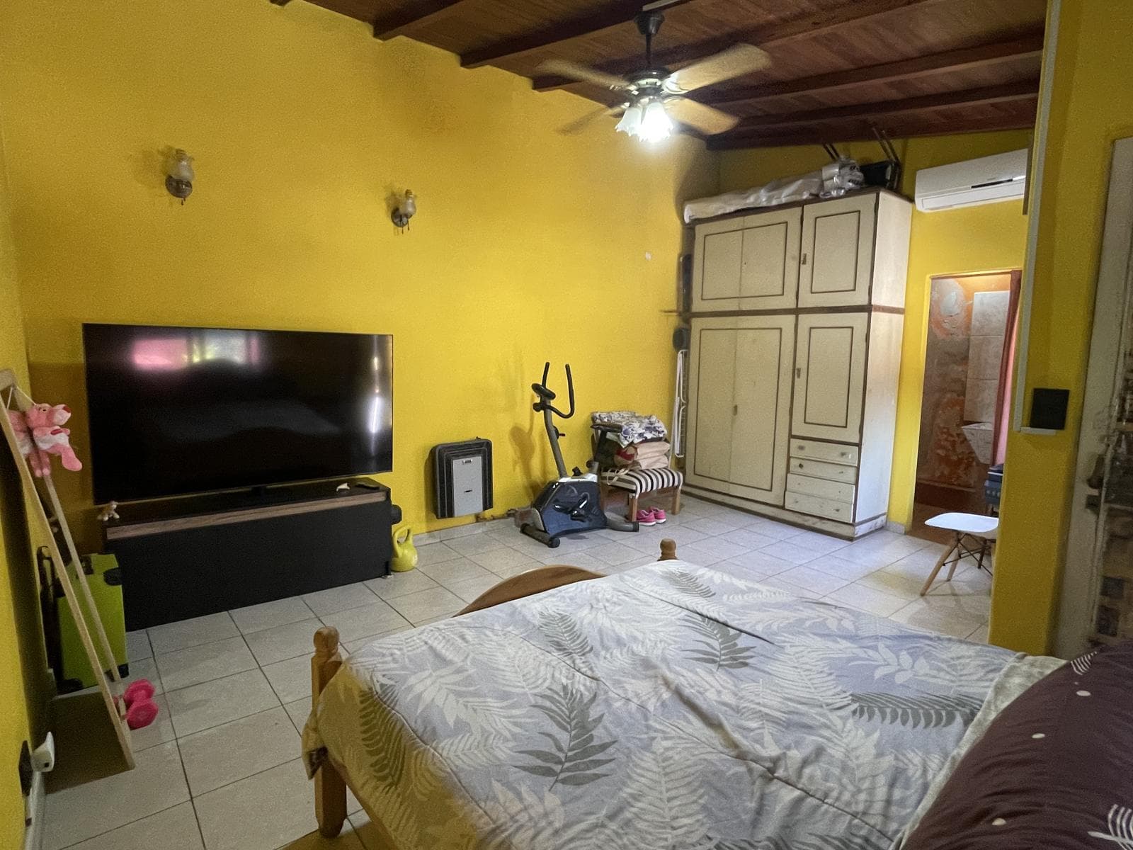 PH: 3-room apartment with a terrace and barbecue.