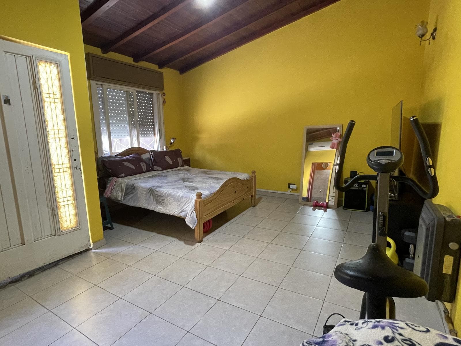 PH: 3-room apartment with a terrace and barbecue.