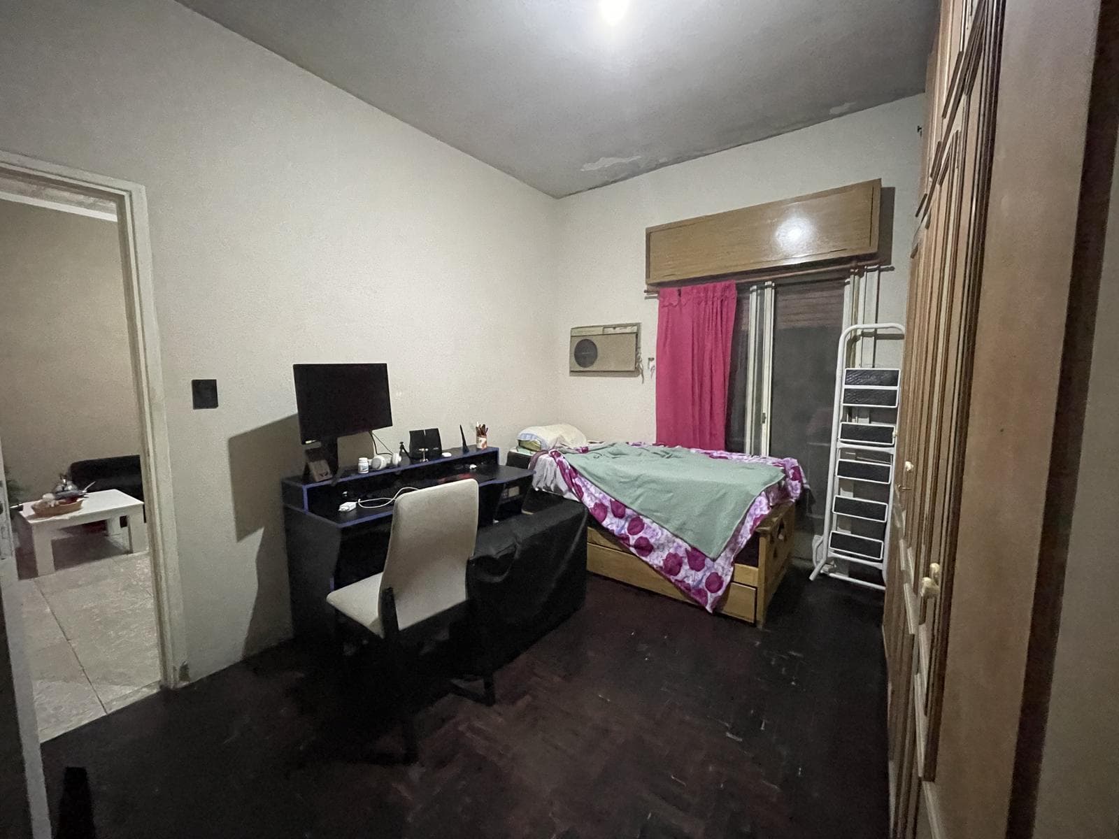 PH: 3-room apartment with a terrace and barbecue.